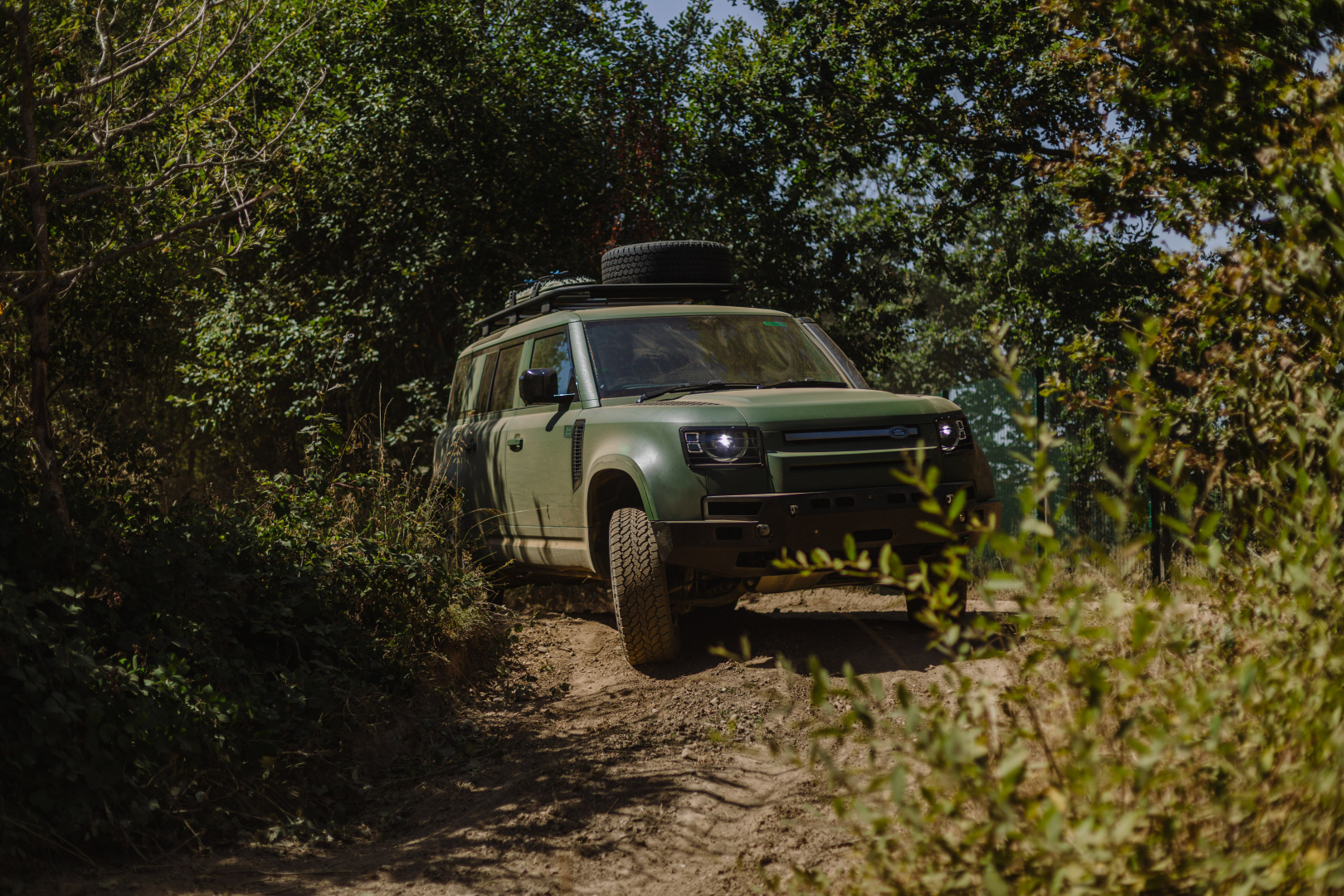 SMALL_DefenderWolfSeriesII_FenEnd-39
